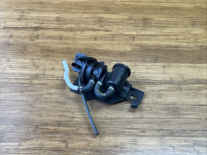 2002-2006 Volkswagen Golf Mk4 Fuel Vapor Leak Detection Pump Assembly OEM
