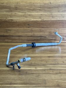 2003-2008 BMW Z4 E85 A/C Air Conditioning Evaporator Suction Line Hose OEM