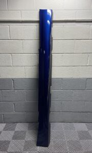 2004-2013 BMW 135i E88 Left Lower Rocker Panel Skirt Blau OEM *NOTE*