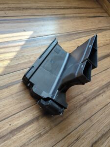 2007-2015 Audi Q7 4L Rear Left Air Vent Duct Tube W/ Servo Actuator OEM