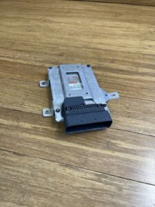 2008-2015 Audi R8 42 Magnetic Ride Damper Suspension Control Module ECU OEM