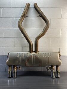 2010-2014 BMW X6M E71 Exhaust Muffler Silencer Pipe 7590335 OEM Genuine NOTE