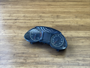 2011-2012 Audi Q5 8R 2.0L Speedometer Instrument Panel Cluster 8R0920981G OEM