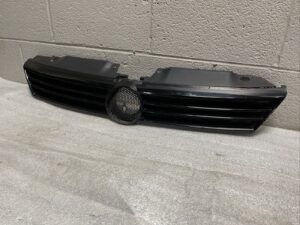 2011-2014 Volkswagen Jetta 5C6853653 Front Bumper Grille Insert OEM Grill NOTE