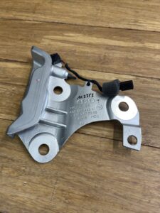 2011-2015 Audi R8 42 Spyder Front Left Soft Top Roof Closing Element OEM