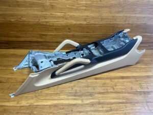 2011-2018 Porsche Cayenne 92A Center Console Armrest Storage Tray OEM *NOTE*