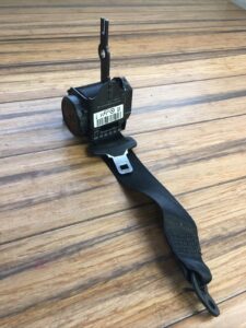 2012-2015 BMW 335xi F30 AWD Rear Left Driver Side Seat Belt Retractor Black OEM