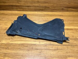 2012-2018 Audi A7 Rear Right Sise Splash Guard Shield Cover 4G8825216 OEM *NOTE*
