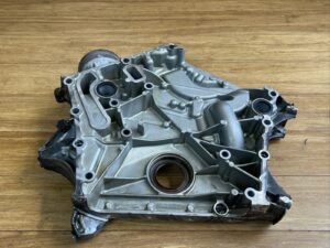 2012-2023 Mercedes GLS 450 3.0L TIMING CHAIN Front Cover A2760150100 OEM