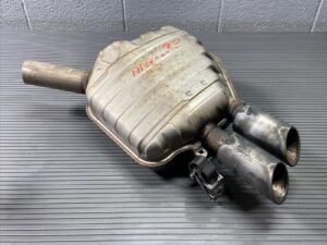 2013-2016 Audi A4 B8 2.0L Muffler Exhaust Pipe Silencer OEM 8K0253611BS