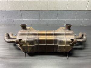 2014-2015 Audi R8 42 4.2L V8 Rear Exhaust Muffler System 70k Miles OEM