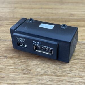 2014-2018 Audi A3 S3 Music MMI Interface USB Auxiliary Port 8V0035736B OEM