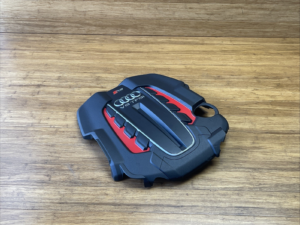 2014-2018 Audi RS7 C7 4.0L TFSI Engine Cover Black & Red Unit OEM *NOTE*