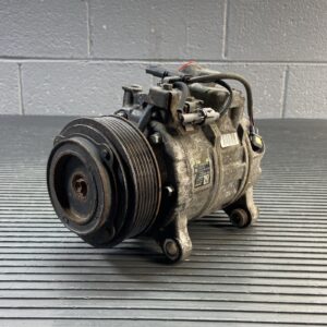 2014-2018 BMW 428i F32 2.0L Engine A/C Air Conditioning Compressor 9330825 OEM