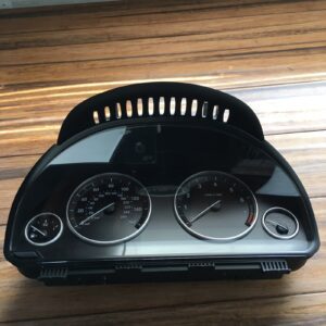 2014-2018 BMW 528 535 F10 Instrumental Cluster SpeeDometer Display Screen OEM