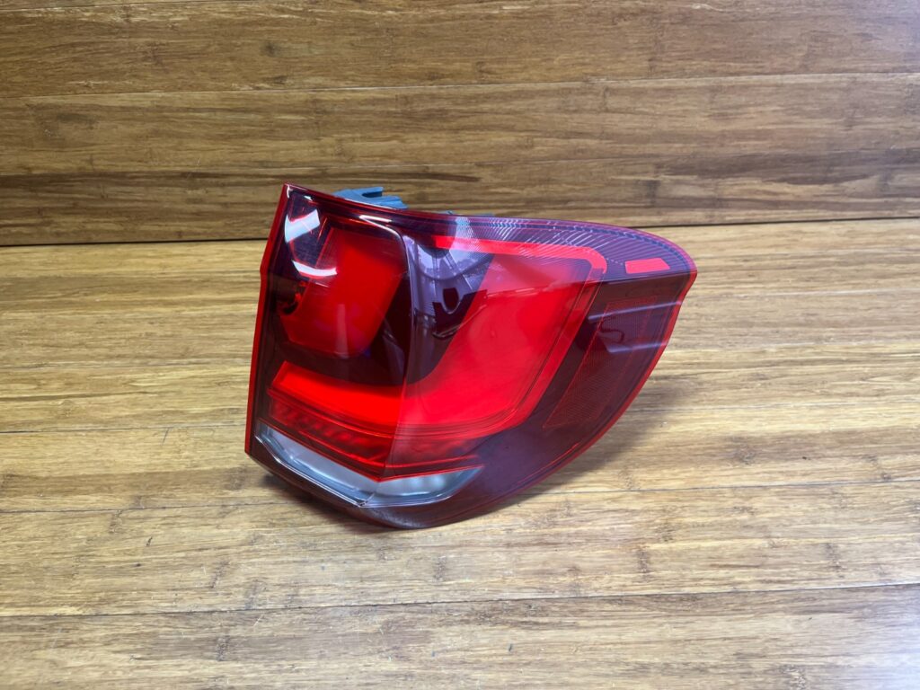 2014-2018 BMW X5 F15 LED Tail Light Outer Rear Right Side 63217290104 OEM