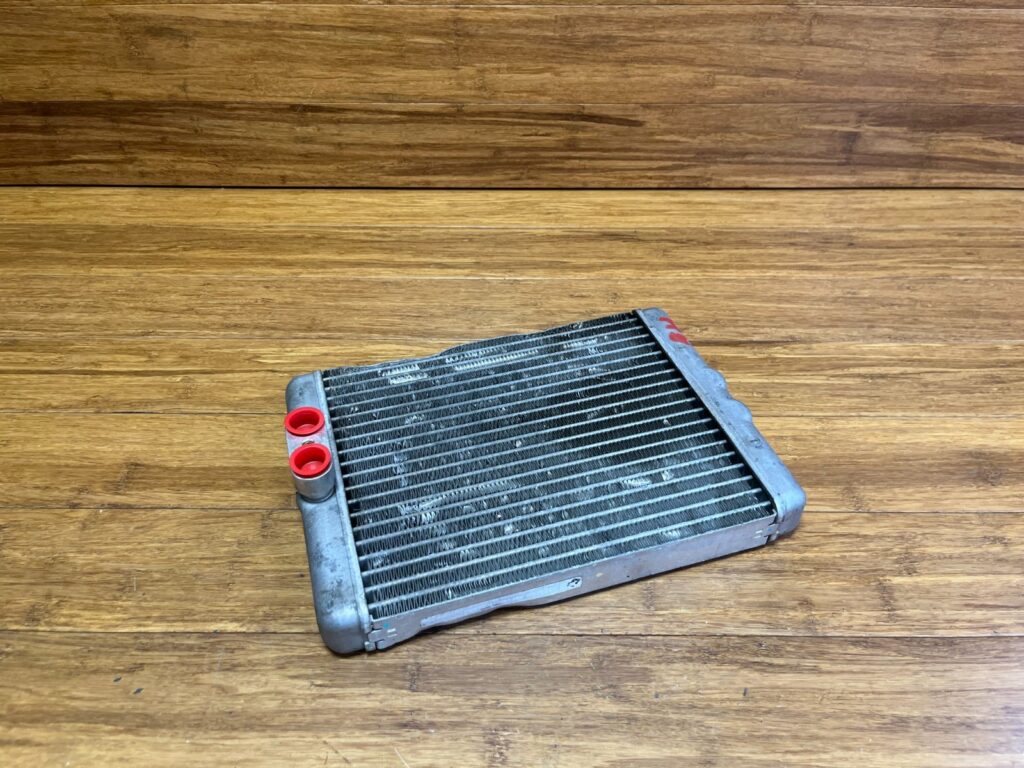 2014-2019 BMW X5 F15 Auxiliary Radiator Oil Cooling Cover Front Right OEM *NOTE*