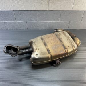 2014-2020 BMW i8 I12 1.5L Exhaust System Rear Muffler W/ Pipe OEM *NOTE*