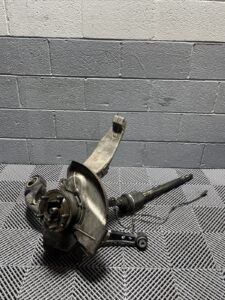 2014-2020 Range Rover Sport L494 Front Right Spindle Knuckle Hub W/ Axle OEM