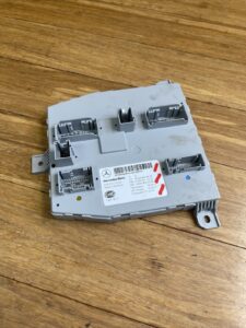 2015-2017 Mercedes S550 C217 Front Signal Acquisition Control Module OEM