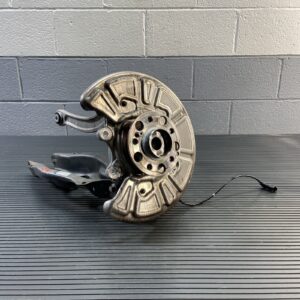 2015-2021 Mercedes C63 W205 Rear Right RWD Spindle Knuckle OEM 45k Miles