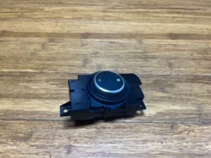 2015-2023 Land Rover Discovery Sport L550 Rear AC Heater Control Switch OEM