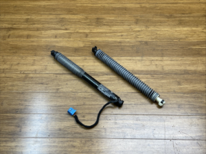 2016-2019 BMW 750i G12 Rear Left & Right Trunk Lid Lift Support Struts OEM