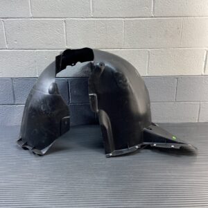 2016-2019 Volkswagen Passat B8 Fender Liner Splash Shield Front Left OEM