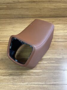 2017-2020 Maserati Levante Center Console Rear END Cover Trim OEM *NOTE*