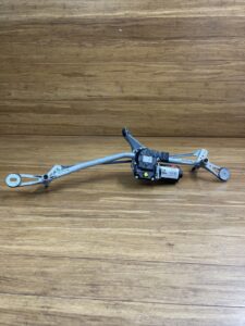 2017-2023 BMW M550i 540i 530i G30 Windshield Wiper Transmission Linkage OEM
