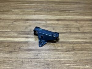 2017-2023 Rolls Royce Dawn RR6 Front Left Lower Support Bracket Mount OEM PH