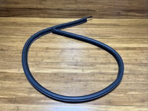 2017-2023 Rolls Royce Dawn RR6 Right Lower Door Edge Protection Seal OEM NOTE