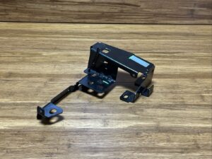 2017-2023 Rolls Royce Dawn RR6 Right Rollover Protection Centre Bracket OEM PH