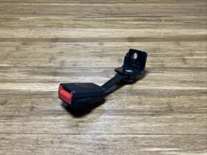 2017-2023 Rolls Royce Dawn Rear Left Lower Safety Belt Latch Reciever Buckle OEM