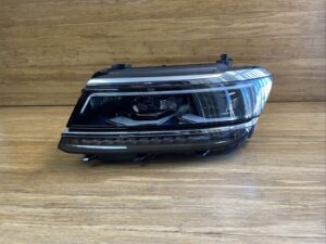2018-2021 Volkswagen Tiguan Front Left Headlight Lamp OEM *NOTE*