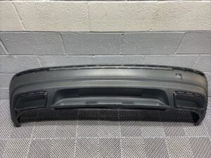 2018-2021 Volkswagen Tiguan Rear Lower Bumper Cover Panel OEM *NOTE*