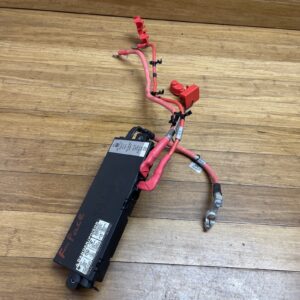 2018-2023 Jaguar F-pace X761 Rear Pre Fuse Box Control Module Relay OEM