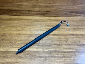 2019-2026 BMW X7 G07 Liftgate Power Lift Support Rear Right or Left Side OEM