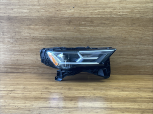 2020-2024 Audi Q7 4M 2.0L AWD Headlight LED Front Right Side 4M0941012B OEM