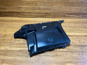 2021-2023 BMW M5 F90 Rear Right Side Bumper Cover Bracket 43K Miles 8098690 OEM