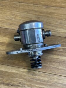 2023-2025 BMW X1 U11 2.0L High Pressure Engine Fuel Pump Module OEM 18K Miles