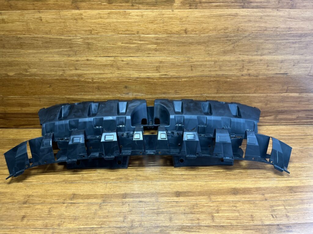 2025-2026 Volkswagen Tiguan CT1 Bumper Cover Support Bracket Front OEM *NOTE*