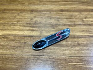 2002-2008 Mini Cooper R53 Fender Marker Exterior Trim Front Left OEM *NOTE*