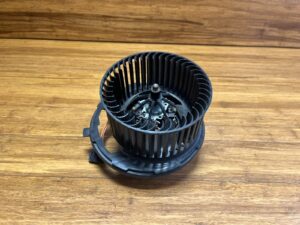 2005-2018 Volkswagen Tiguan Jetta Golf CC Rabbit Blower Motor Assembly OEM *NOTE