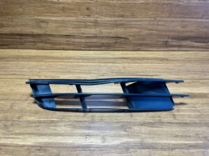 2007-2009 Audi Q7 4L Front Right Side Bumper Outer Grille 4L0807682 OEM *NOTE*