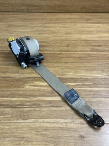 2007-2012 Mercedes W251 R350 R320 Rear Right 2nd Row Seat Belt SeatBelt OEM