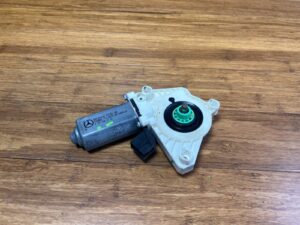 2007-2013 Mercedes W221 S400 S550 Front Or Rear Left Window Regulator Motor OEM