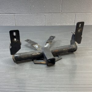 2009-2018 Porsche Macan 95B Audi Q5 Trailer Hitch Receiver Curt 13136 *NOTE*