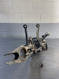 2010-2018 Mercedes CLS 550 W218 Rear Right Spindle Knuckle Hub W/ Arms OEM