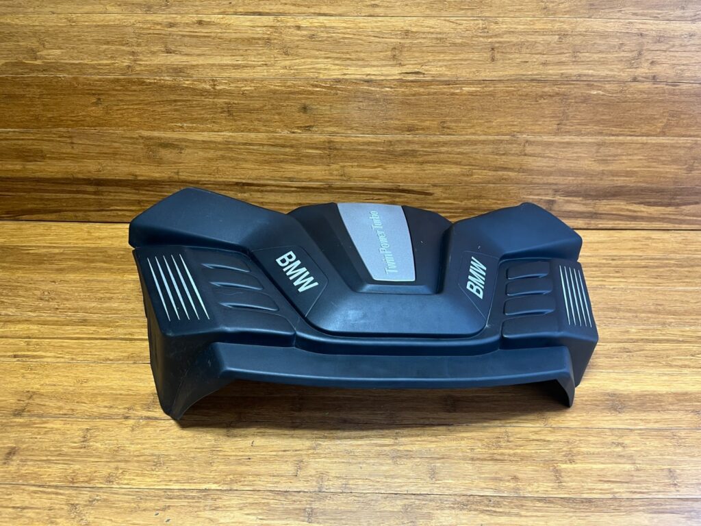2014-2019 BMW X5 F15 4.4L Engine Cover Shield Panel Black Front Side OEM